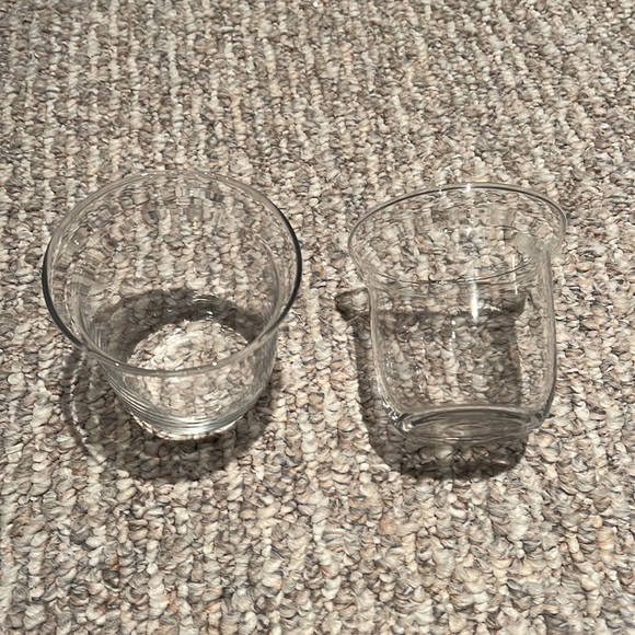 Two glass candle holders - Picture 3 of 3